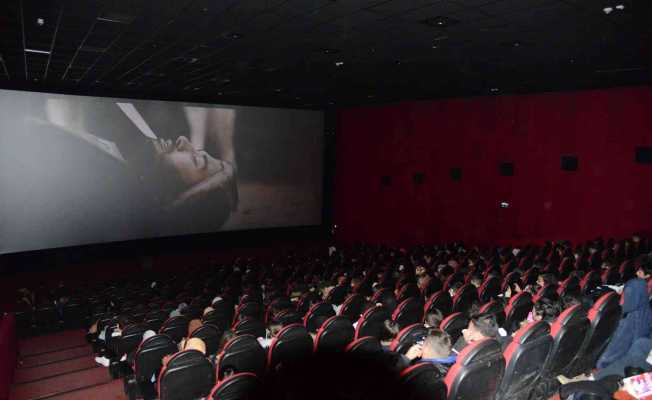 Kırsalda yaşayan çocuklar sinema keyfi yaşadı