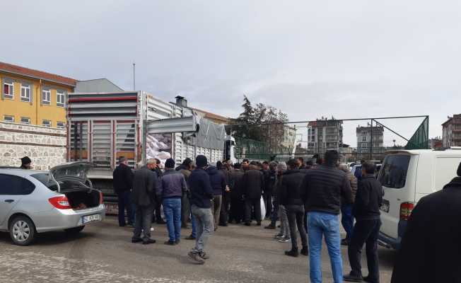 Konya’da çiftçiye sertifikalı nohut tohumu desteği
