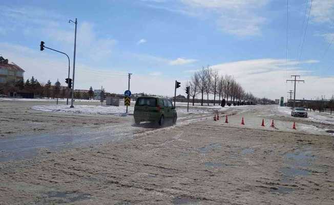 Konya’da şehirler arası yollar ulaşıma açıldı