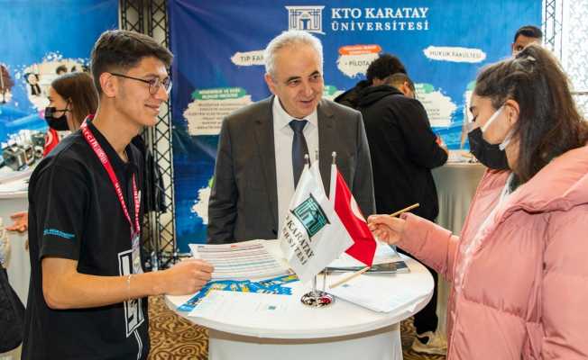 KTO Karatay Üniversitesi tanıtım günlerinde üniversite adaylarıyla buluştu