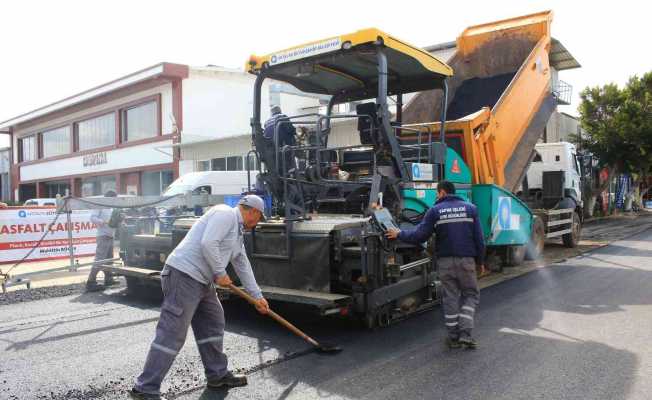 Kumluca Sanayi Sitesi’nde asfalt çalışması