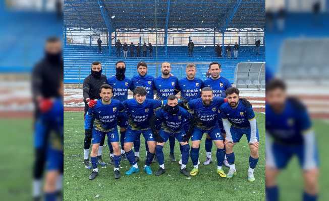 Lider Söğütspor farklı kazandı