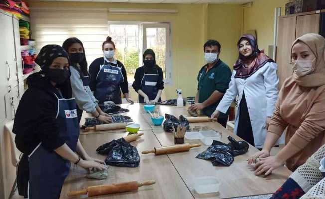 Lise ve üniversite öğrencilerinden Cemil Meriç’e ziyaret