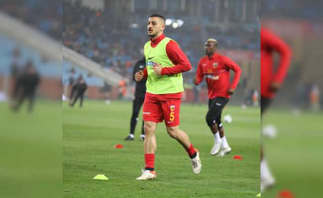 Majid Hosseini tamamlayamadı Majid Hosseini tamamlayamadı