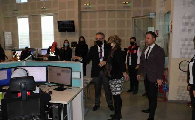 Manisa Büyükşehir Belediyesi sağlık çalışanlarının Tıp Bayramı’nı kutladı