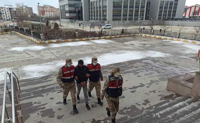 Manisa’da ziynet eşyası çalan yabancı uyruklu şahıs Van’da yakalandı
