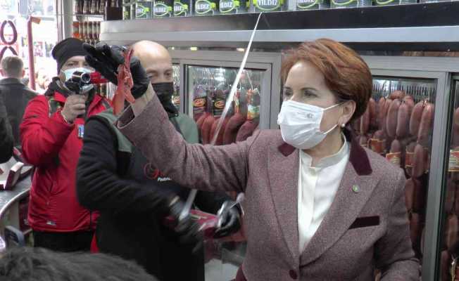 Meral Akşener, Kayseri’de pastırma doğradı