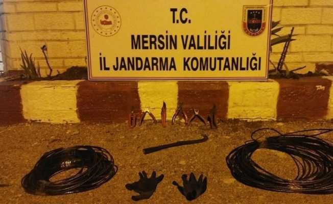 Mersin’de kablo hırsızlığı zanlıları yakalandı