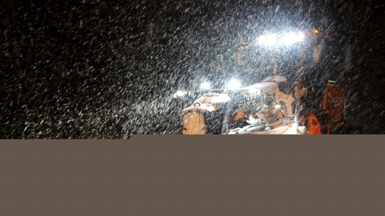 Meteoroloji uyarmıştı, Doğu’nun yüksek rakımlı geçit noktalarında kar ve tipi etkili oldu