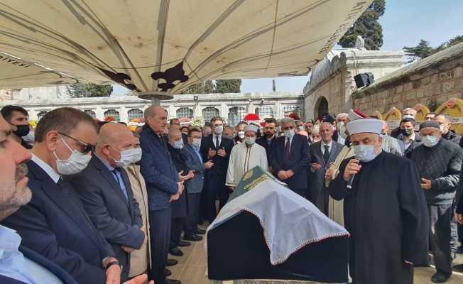 Milletvekili Taşkesenlioğlu Ban’ın annesi son yolculuğuna uğurlandı