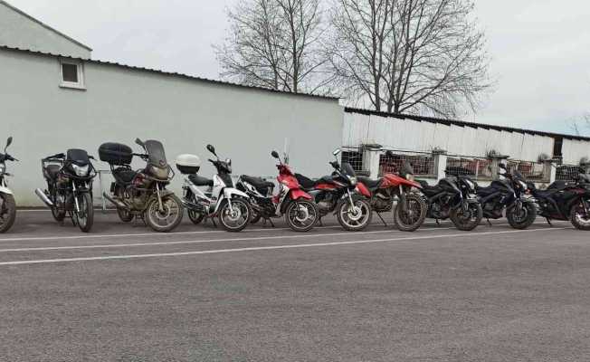 Motosiklet hırsızlarına eş zamanlı operasyon