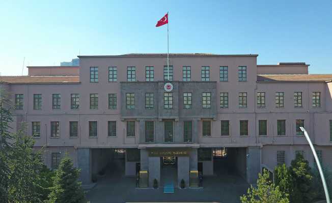 MSB, İstanbul Boğazı’nda mayın benzeri cismin SAS Timlerince etkisiz hale getirilme çalışmalarının başladığını duyurdu