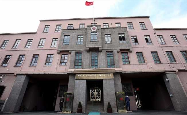 MSB: "Zeytin Dalı bölgesine taciz ateşi açan 3 PKK/YPG’li terörist ateş destek vasıtaları ile etkisiz hâle getirildi."
