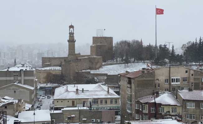 Niğde beyaza büründü