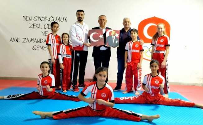 Öğretmeni sayesinde kick boks ile tanıştı, 12 yaşında Türkiye şampiyonu oldu