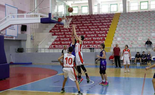Okul Sporları Basketbol Yıldızlar Türkiye Yarı Final müsabakaları Yozgat’ta başladı