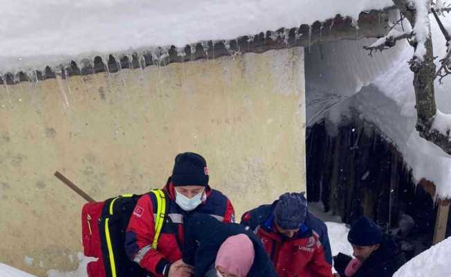 Ordu’da ambulansın ulaşamadığı noktaya UMKE yetişiyor