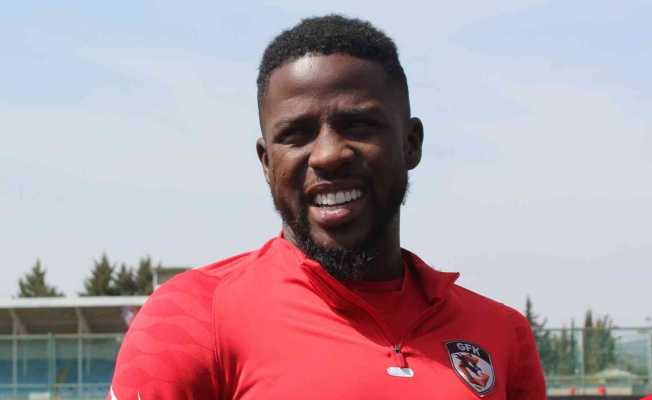 Papy Djilobodji: "Futbola forvet olarak devam edebilirim"