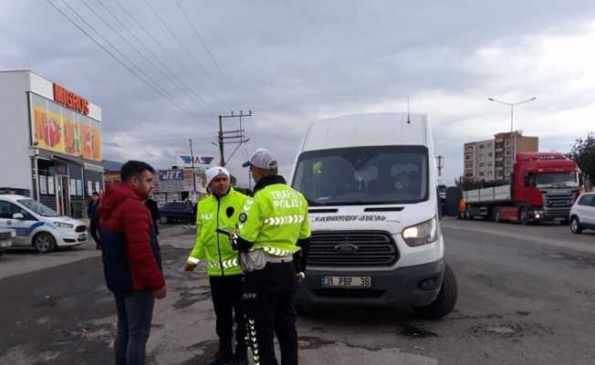 Payas’ta servis araçları denetlendi