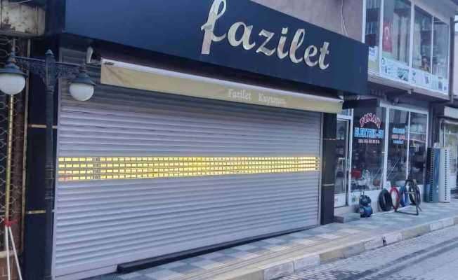 Pompalı tüfekle kuyumcuyu basan kar maskeli hırsızlar 2 kilo altın çaldı
