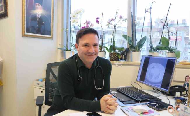 Prof. Dr. Özkaya: "Artık dalga beklemiyoruz, virüsün bulaşma ve hastalık yapma hızı yavaşladı"