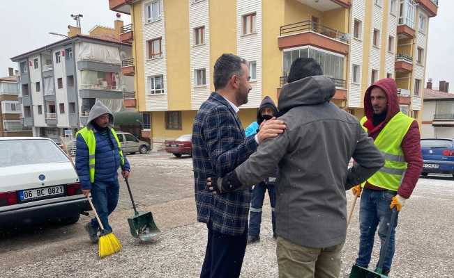 Pursaklar’ın Temizlik Timi bahar temizliğinde