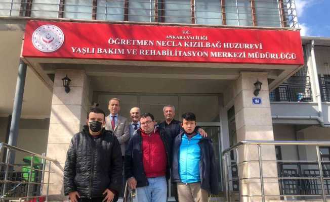 Pursaklarlı gençler büyüklerini unutmadı