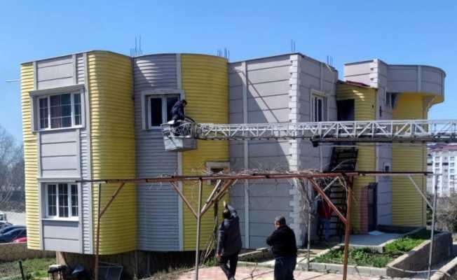 Rehabilitasyon merkezinden çıkan yangın paniğe neden oldu