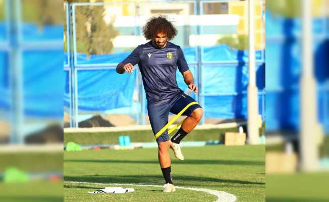 Sadık Çiftpınar: "Tüm futbolseverlerden özür diliyorum"