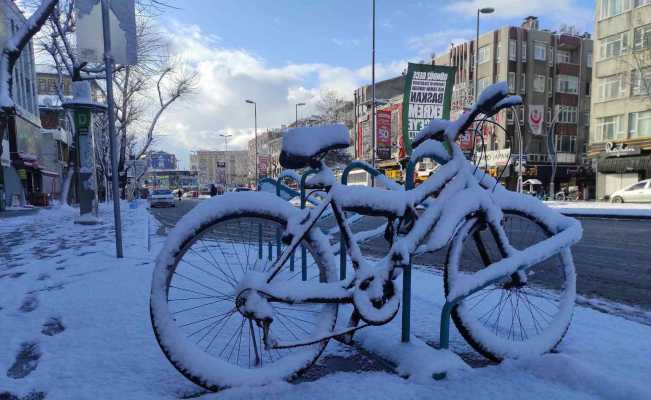Sakarya güne karla uyandı
