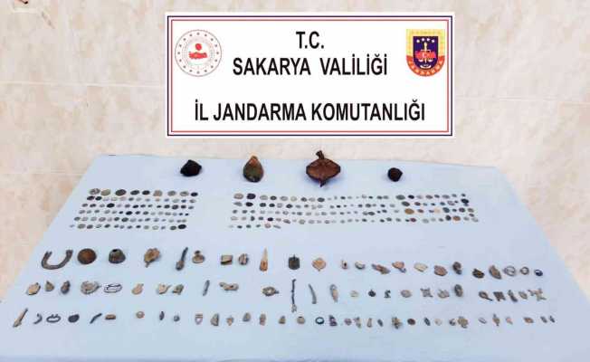 Sakarya’da 201 adet tarihi sikke ele geçirildi: 2 gözaltı