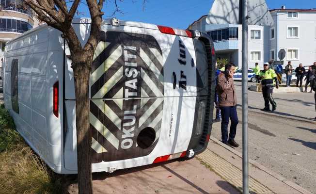 Samsun’da öğrenci servisi ile cipin çarpıştığı kazada çok sayıda öğrenci yaralandı.