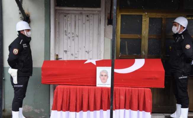 Şehit polis memuru son yolculuğuna uğurlandı