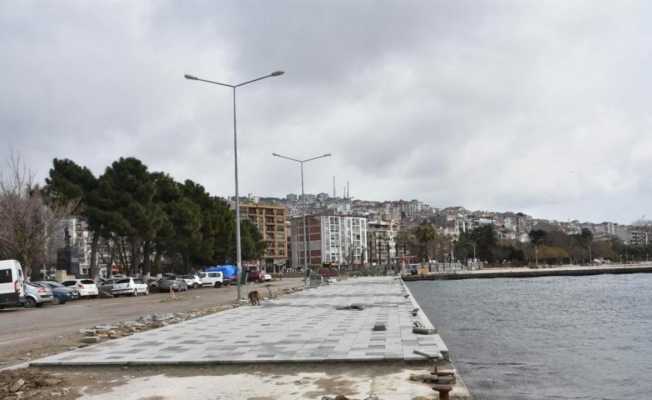 Sinop Kent Meydanı’nda çalışmalar aralıksız sürüyor