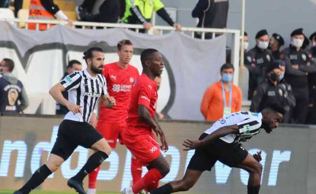 Sivasspor 3 puan peşinde