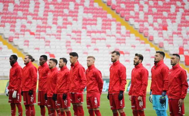 Sivasspor’da zorlu Adana maçı öncesi 2 sakat futbolcu bulunuyor