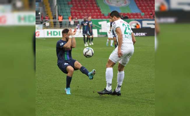 Spor Toto Süper Lig: Çaykur Rizespor: 1 - GZT Giresunspor: 2