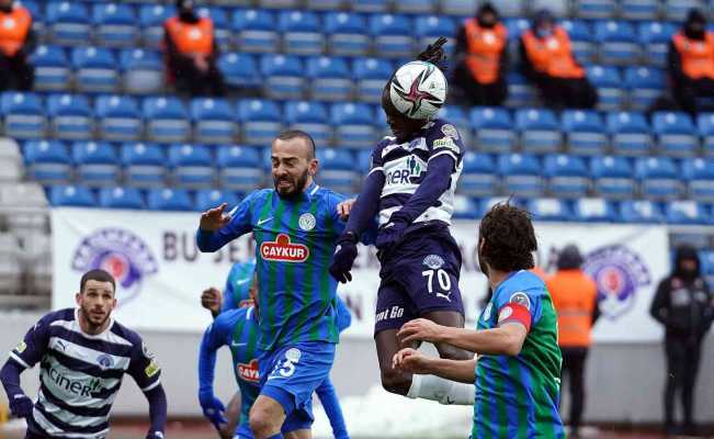 Spor Toto Süper Lig: Kasımpaşa: 1 - Çaykur Rizespor: 0 (İlk yarı)
