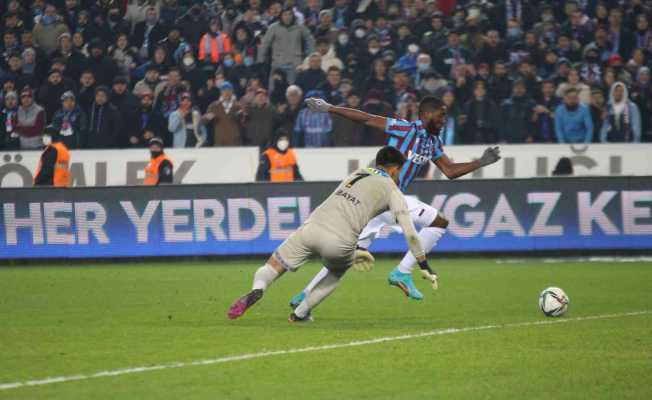 Spor Toto Süper Lig: Trabzonspor: 4 - Göztepe: 2 (Maç sonucu)