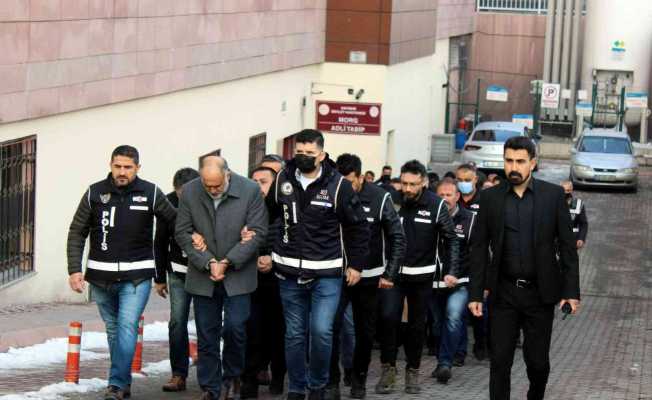 Suç örgütü operasyonunda 25 kişi adliyede