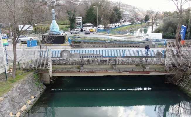 Tarihi Küçüksu Köprüsü bakımsızlık nedeniyle yok olma tehlikesiyle karşı karşıya