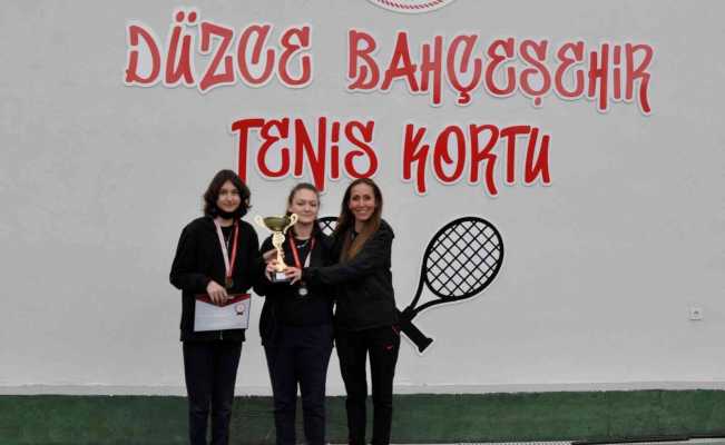 TED Düzce Koleji kızlarda birinci oldu