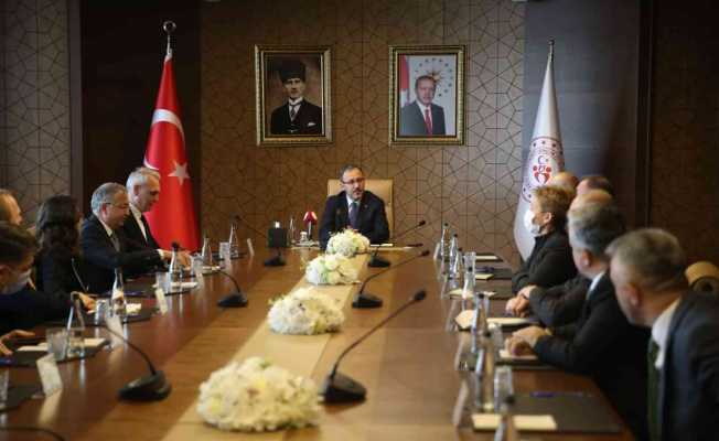 THF Yönetim Kurulu’ndan, Gençlik ve Spor Bakanı Kasapoğlu’na ziyaret