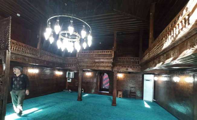 Trabzon’da 200 yıllık ahşap işlemeli cami restorasyonla orjinal görünümüne kavuştu