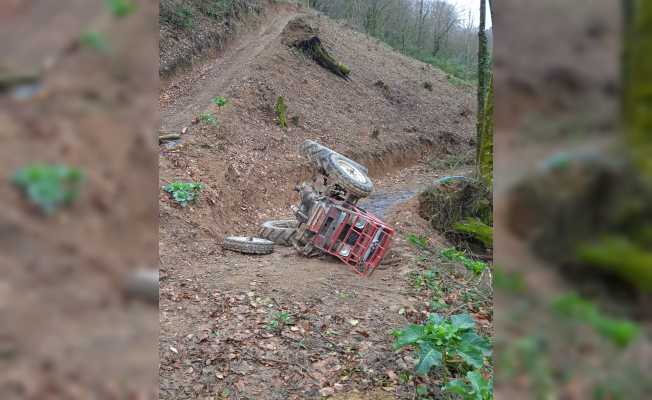 Traktör kazasında ağır yaralanan kişi hastanede hayatını kaybetti