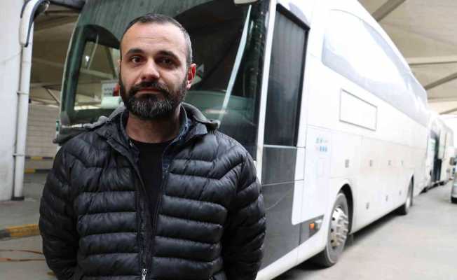 Türk vatandaşlarının tahliyesi için Ukrayna’ya giden onlarca otobüs dönüş yolunda