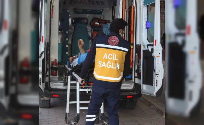 Türkiye’ye kaçak geçiş yapmak isteyen genç mayına bastı