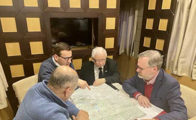 Ukrayna Devlet Başkanı Zelenskiy, Çekya, Slovenya ve Polonya Başbakanları ile görüştü