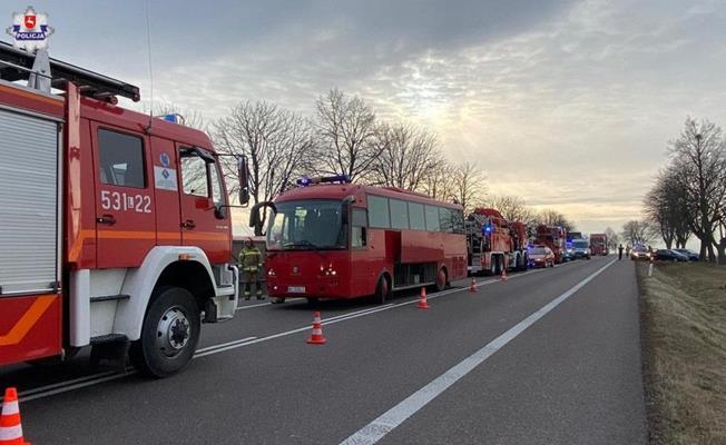 Ukraynalı mültecileri taşıyan otobüs kaza yaptı: 6 yaralı