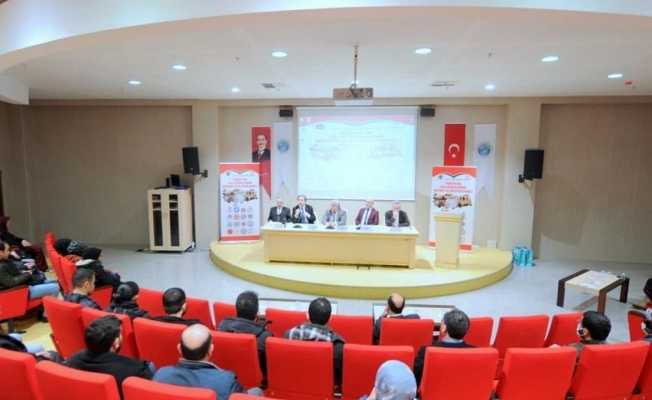 Üniversitede “Türkiye’de Aile Değerlerinin Bugünü ve Geleceği Paneli” gerçekleştirildi